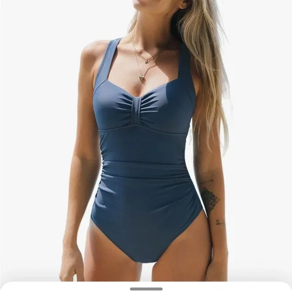 CUPSHE Navy One-Piece Swimsuit - Picture 6 of 7